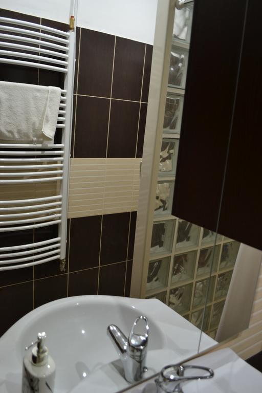 Ezuestfenyo Hotel Telkibánya エクステリア 写真